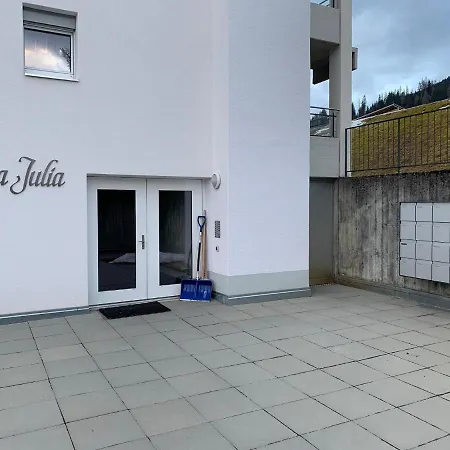 Tgesa Julia *